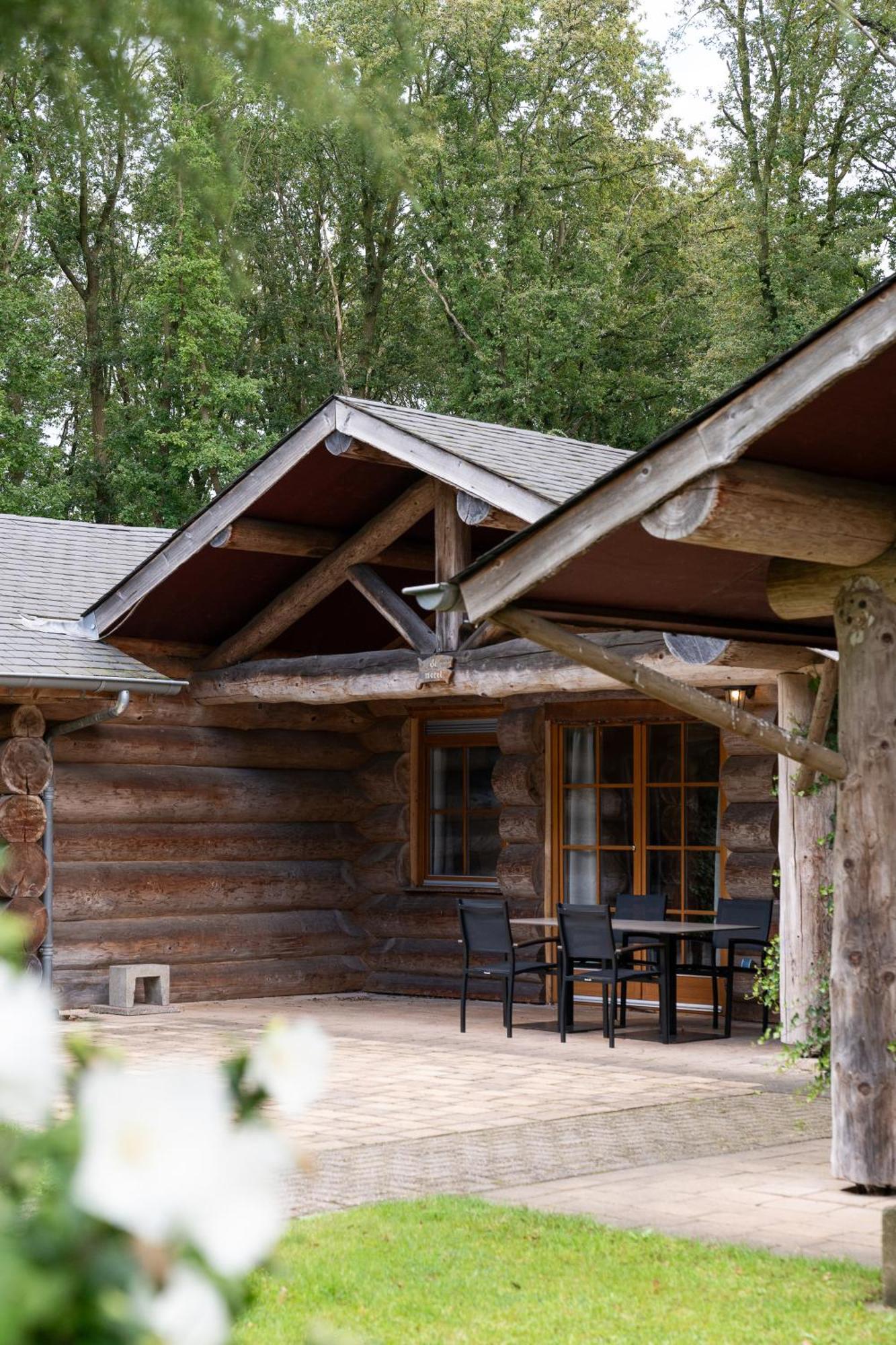 Boomgalows De Roestelberg Kaatsheuvel Exterior photo